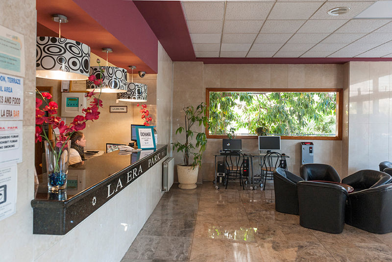 Apartamentos La Era Park Бенидорм Экстерьер фото